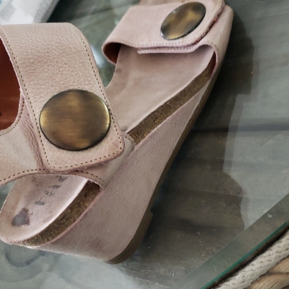 Taos shoes - Picture 3 of 6